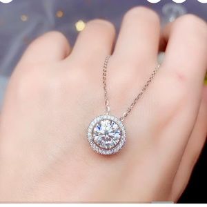 1Ct Moissanite Halo Necklace